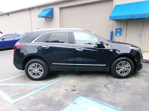Used 2021 Cadillac XT5 Premium Luxury w/ LPO, Floor Liner Package AWD/4WD image 8