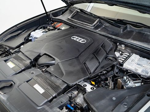 Used 2021 Audi Q8 Prestige image 38