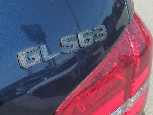 Used 2018 Mercedes-Benz GLS 63 AMG 4MATIC image 33