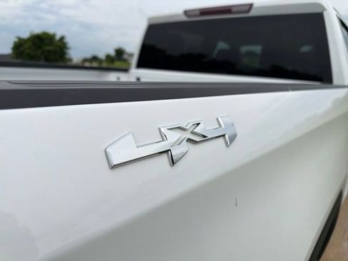 Used 2024 GMC Sierra 1500 Pro w/ Graphite Edition AWD/4WD image 11