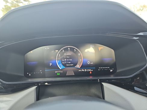 Used 2024 Volkswagen Taos S image 19