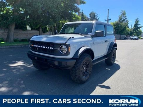New 2026 Ford Bronco 2-Door w/ Sasquatch Package AWD/4WD image 1