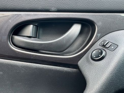 Used 2020 Nissan Rogue S image 8