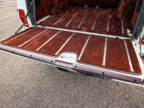 Used 1989 Jeep Grand Wagoneer AWD/4WD image 93