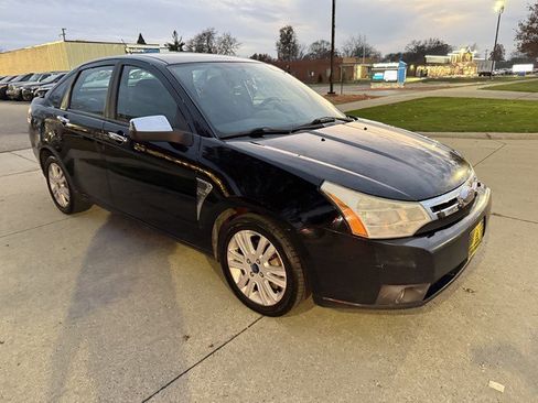 Used 2008 Ford Focus SES image 3