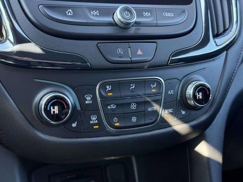 Used 2024 Chevrolet Equinox RS w/ RS Leather Package image 27