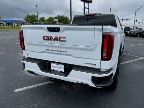 Used 2023 GMC Sierra 1500 AT4 w/ AT4 Premium Package AWD/4WD image 9