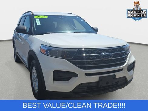 Used 2021 Ford Explorer XLT RWD image 3