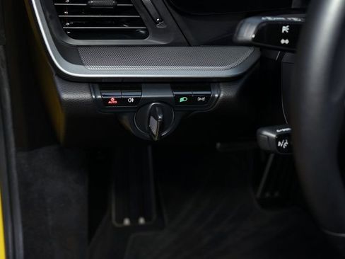 Used 2021 Porsche 911 Carrera image 30