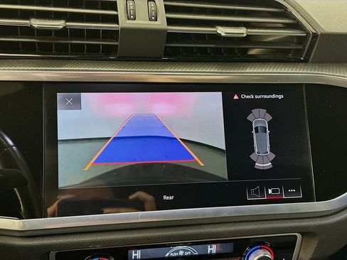 Used 2020 Audi Q3 2.0T Premium Plus w/ Premium Plus Package image 23