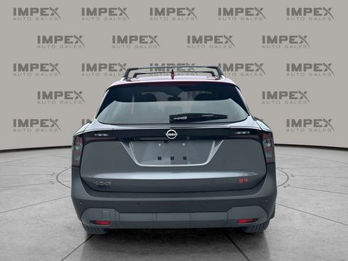 Used 2025 Nissan Kicks SR w/ SR Premium Package image 4