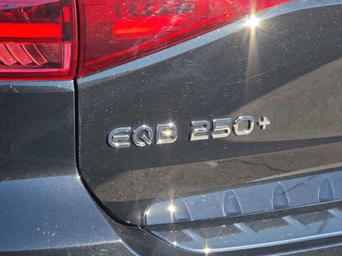 Used 2024 Mercedes-Benz EQB 250+ EQB 250+ image 11