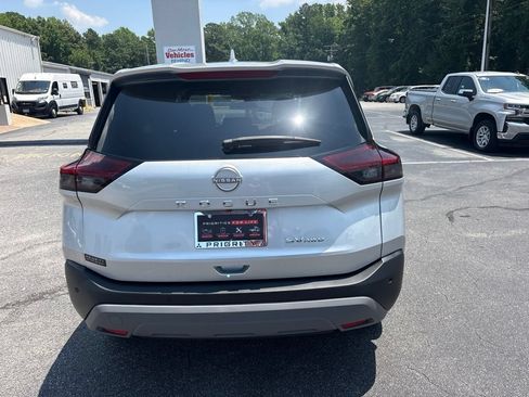 Used 2023 Nissan Rogue SV AWD/4WD image 4