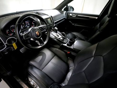 Used 2015 Porsche Cayenne Diesel AWD/4WD image 6