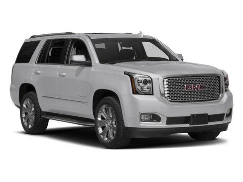 Used 2017 GMC Yukon Denali w/ Open Road Package image 6