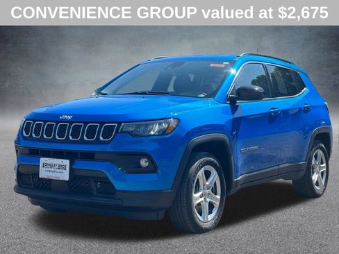 Used 2023 Jeep Compass Latitude w/ Convenience Group AWD/4WD image 2