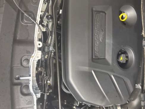 Certified 2019 Ford Escape Titanium w/ U9j03 - Titanium Tow Package image 9