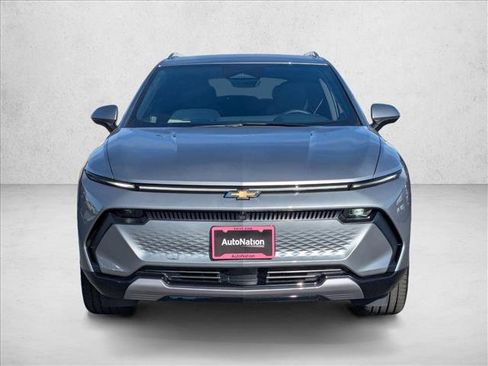 New 2026 Chevrolet Equinox EV LT image 6