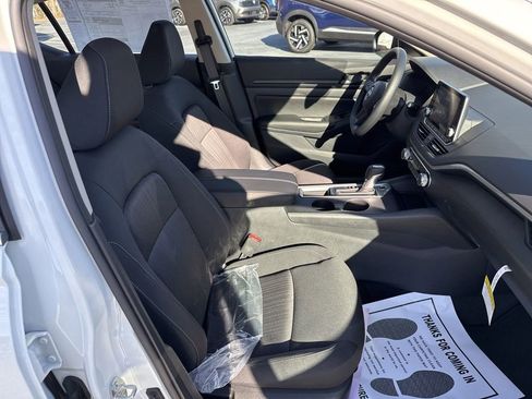 New 2025 Nissan Altima 2.5 S image 17