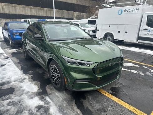 Used 2025 Ford Mustang Mach-E Premium image 3