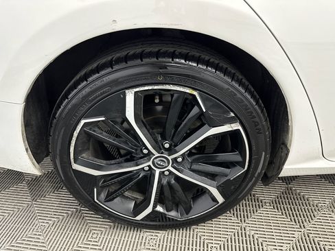Used 2024 Nissan Altima 2.5 SR FWD image 17