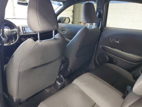 Used 2022 Honda HR-V Sport image 11