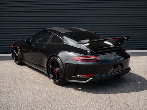 Certified 2018 Porsche 911 GT3 RWD image 3