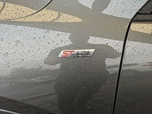 Certified 2023 Ford Escape ST-Line w/ Tech Pack #1 image 10