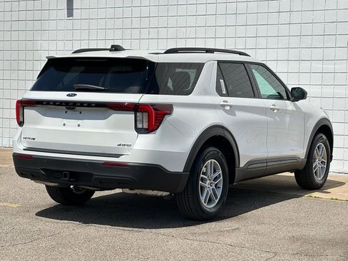 New 2026 Ford Explorer Active image 30