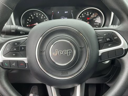 Used 2019 Jeep Compass Sport image 11