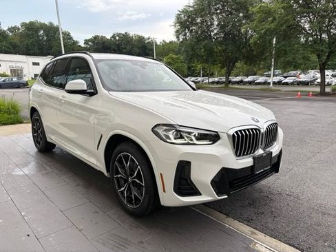 Used 2024 BMW X3 xDrive30i w/ Premium Package AWD/4WD image 5