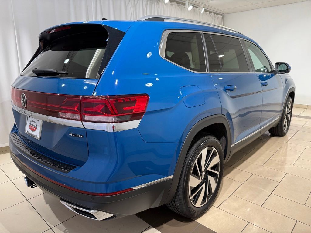 Used 2025 Volkswagen Atlas SEL AWD/4WD image 5