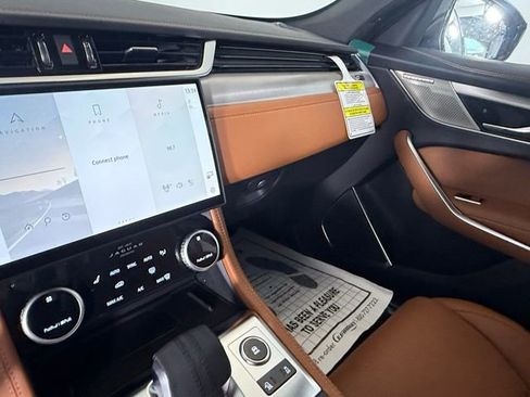 Certified 2026 Jaguar F-PACE R-Dynamic S image 24