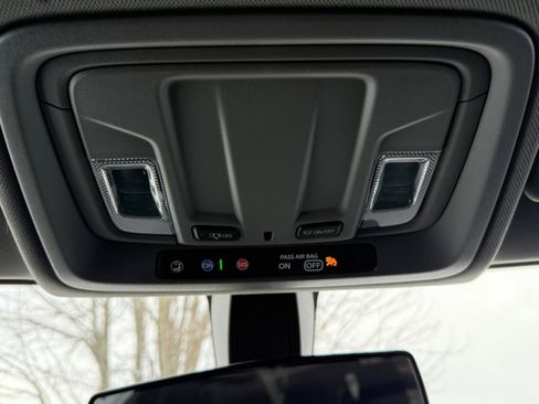 Used 2019 Chevrolet Silverado 1500 LT Trail Boss image 31