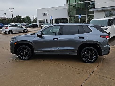 New 2026 Volkswagen Tiguan SE R-Line image 8