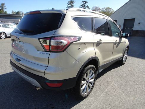 Used 2017 Ford Escape Titanium AWD/4WD image 4