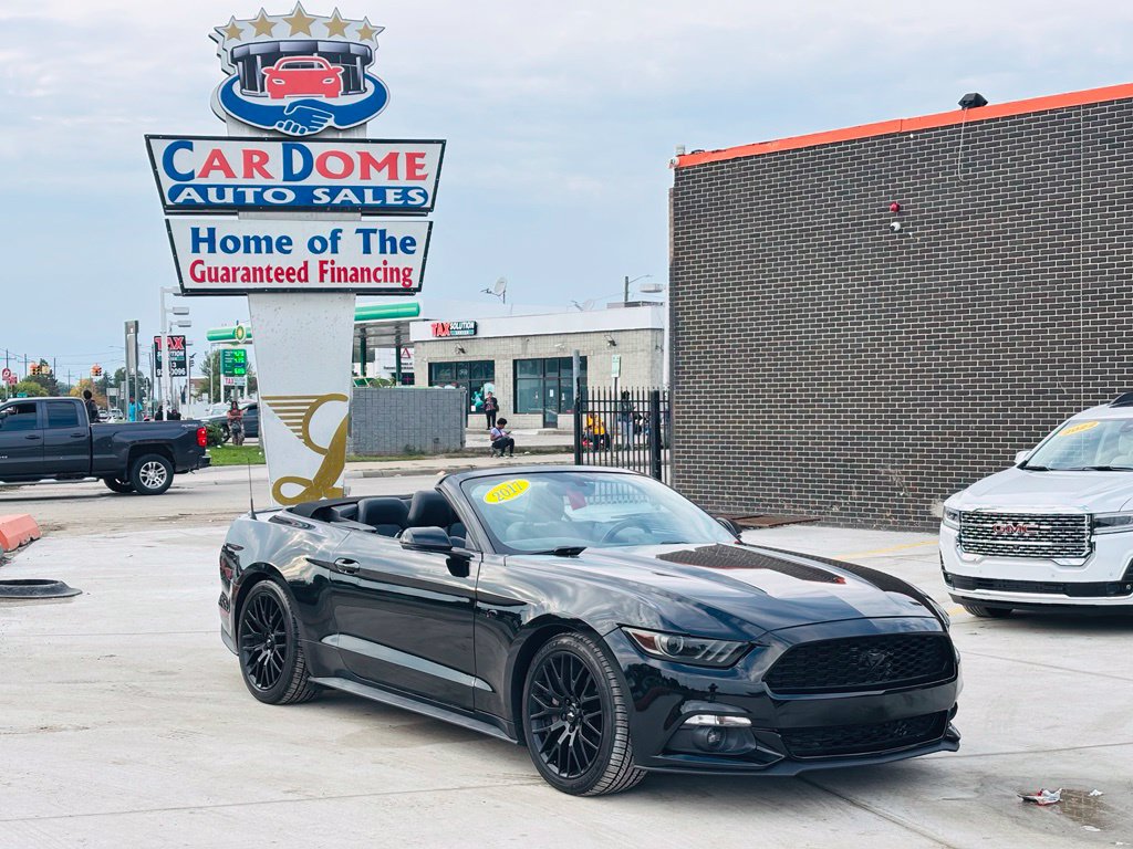 Used 2017 Ford Mustang GT Premium RWD image 1