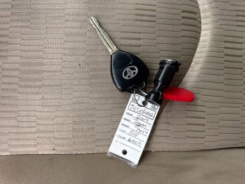 Used 2009 Toyota RAV4 2WD w/ 3rd Row image 29