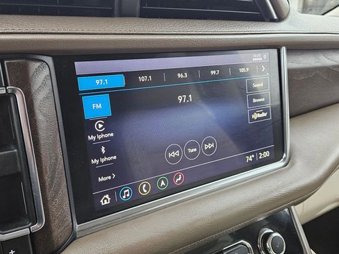 Used 2021 GMC Yukon Denali image 17