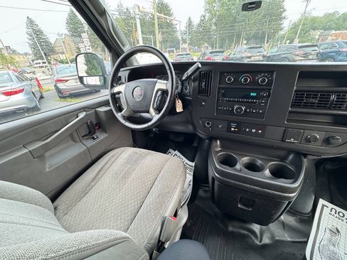 Used 2019 GMC Savana 3500 w/ Power Convenience Package RWD image 15