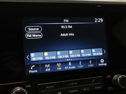 Used 2025 Nissan Frontier S image 2