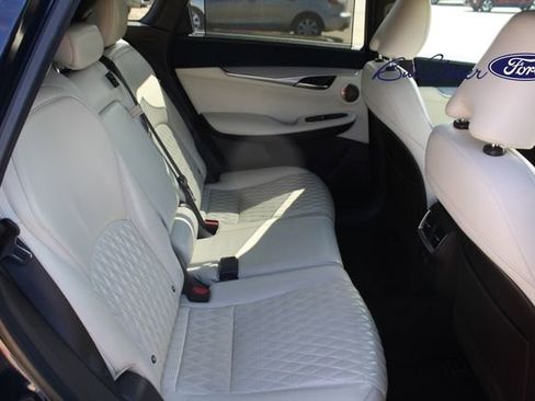 Used 2019 INFINITI QX50 Essential w/ Sensory Package image 13