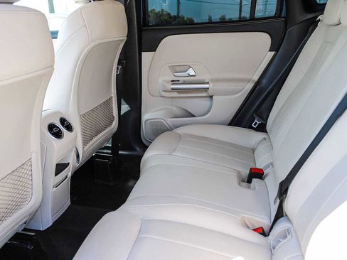 Used 2022 Mercedes-Benz GLA 250 image 18