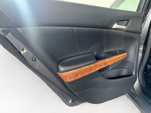 Used 2012 Honda Accord EX-L image 26