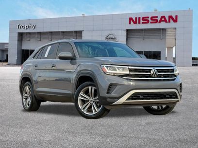 Used 2020 Volkswagen Atlas Cross Sport SE w/ Panoramic Sunroof Package