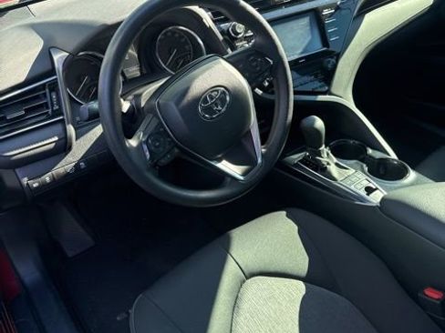 Used 2020 Toyota Camry LE image 12