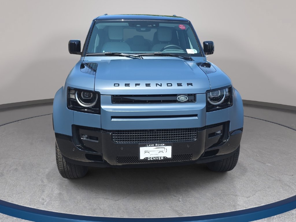 New 2026 Land Rover Defender 110 X-Dynamic SE AWD/4WD image 2