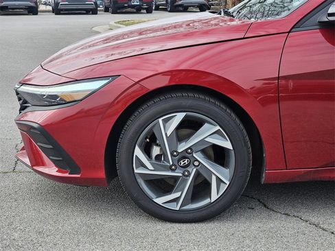 Certified 2025 Hyundai Elantra Sport image 6