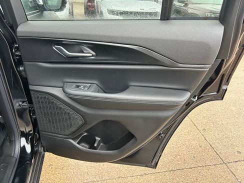 New 2025 Jeep Grand Cherokee 4WD image 20