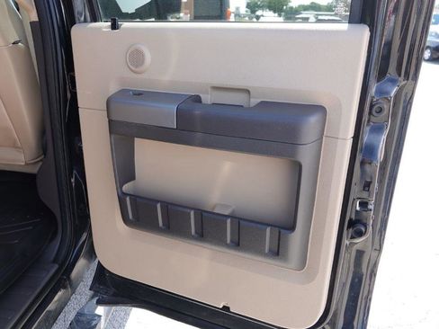 Used 2014 Ford F250 Lariat w/ Chrome Package image 35